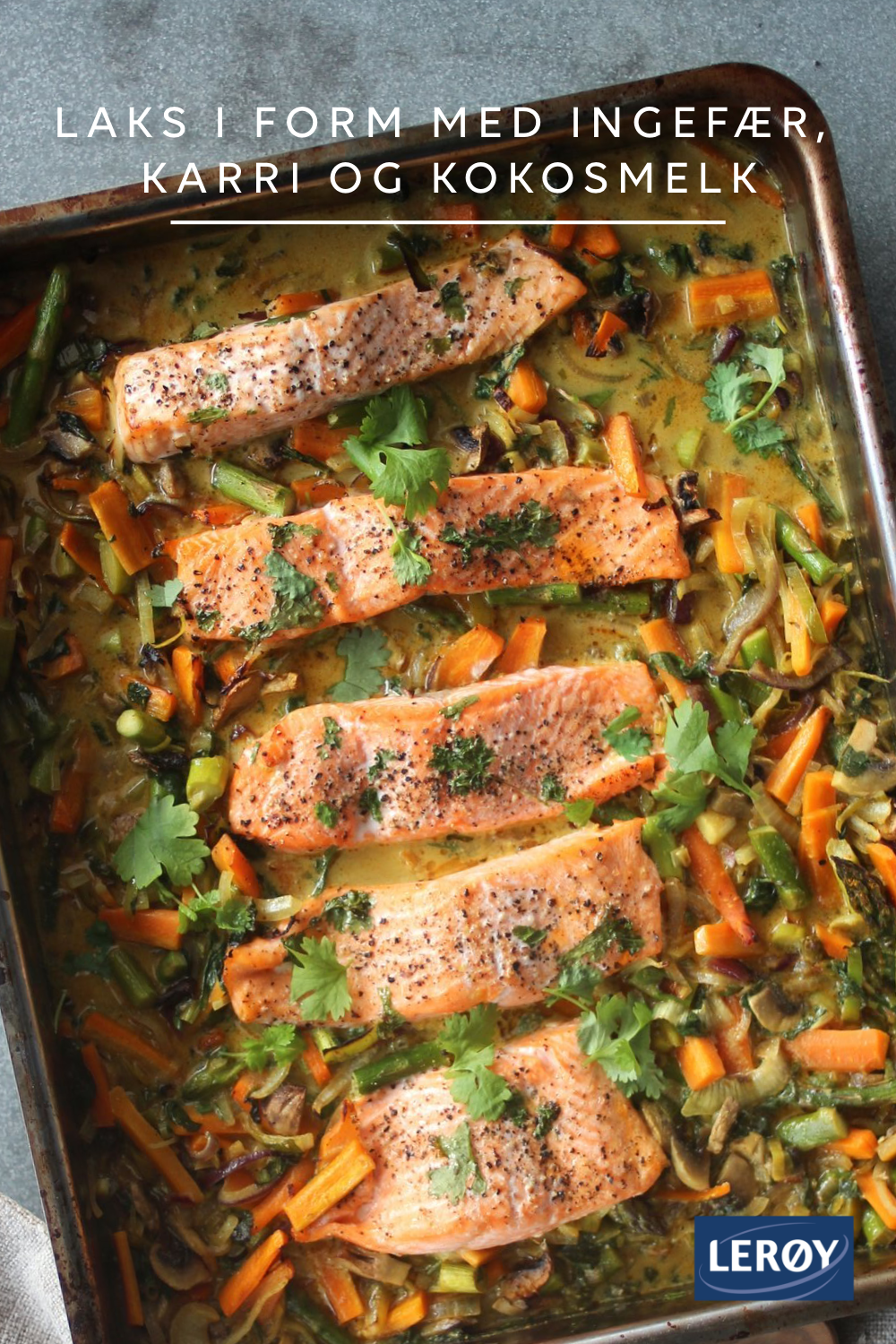 Laks i form med ingefær, karri og kokosmelk